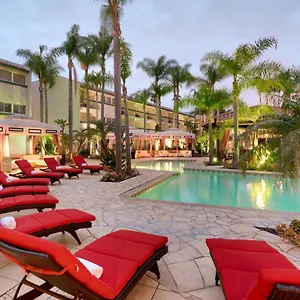 Atrium Orange County Ирвайн